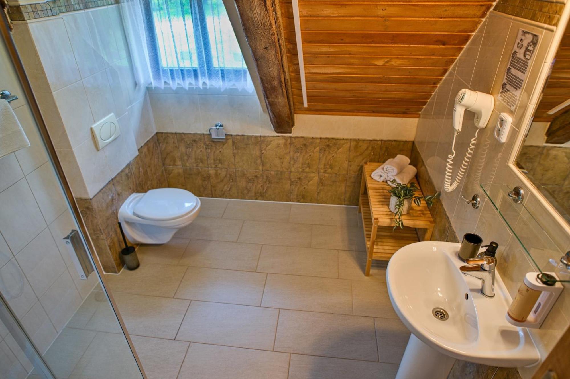 Hotel U Lipy Krusovice 외부 사진
